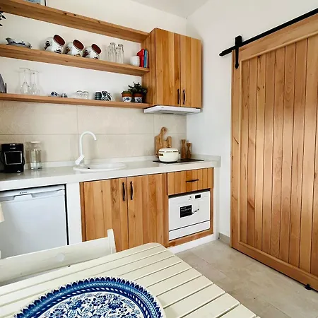 Jakaranda Unique アパートホテル トゥルグトレイス